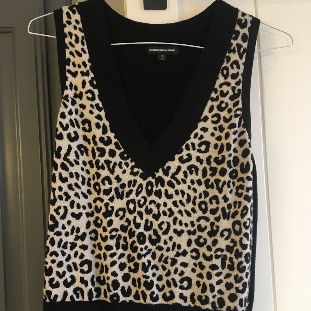 Leopard vest